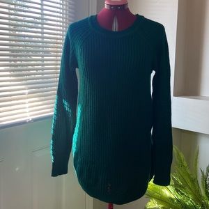 Revamped women green long sleeves, high low side zip hem sweater. Size XS. Used.